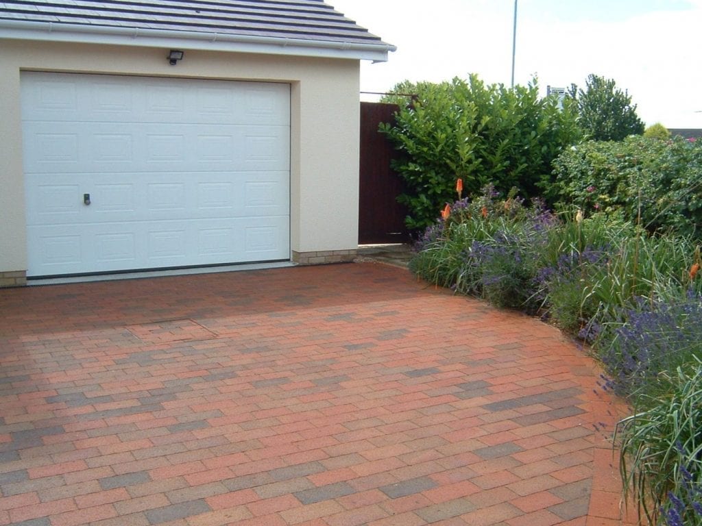 Curved Driveway - Diamond Services
